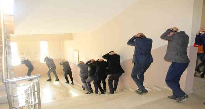 Şırnak’ta 11 kurum ve 70 personelle gerçeği aratmayan deprem tatbikatı