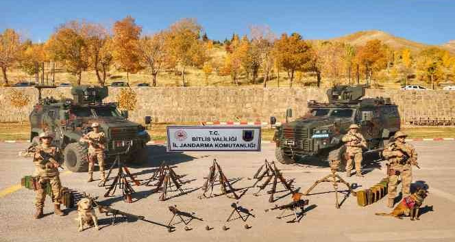Bitlis’te çok sayıda silah ve mühimmat ele geçirildi
