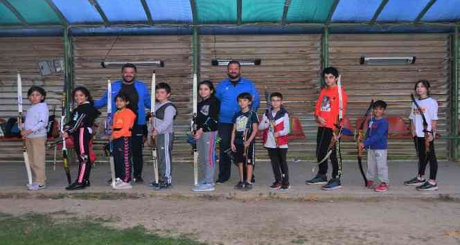 Yunusemre’de okçuluk kursuna kayıtlar devam ediyor