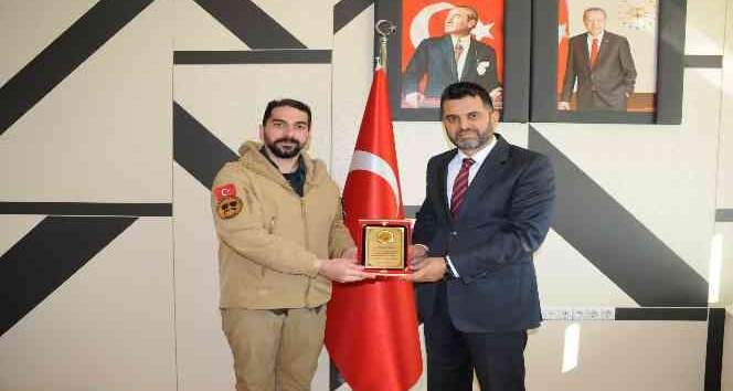 Kütahya’da helikopter ve İHA uçuş ekibine teşekkür plaketi