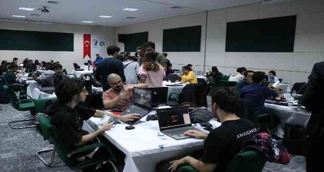 Niğde’de ’TC Kimlik Kartı ve Yüz Tanıma ile Mobilde Ödeme Hackathonu’ başladı