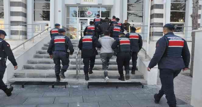 Sorgun’da 2 ayrı hırsızlık olayına karışan 3 kişi’den 2’si tutuklandı