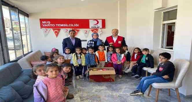 Vartolu minikler Kızılayı öğrendi