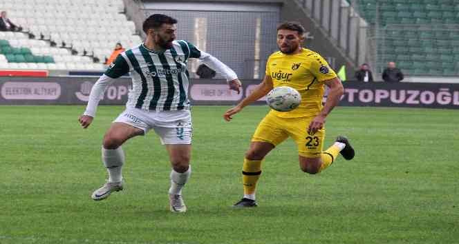 Spor Toto Süper Lig: Giresunspor: 1 - İstanbulspor: 1 (İlk yarı)