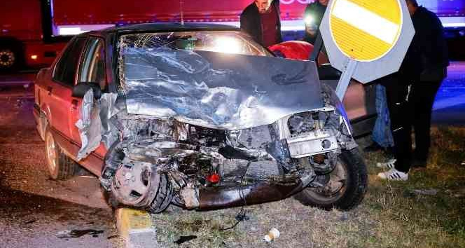 Edirne’de otomobil ile tır çarpıştı: 1 yaralı