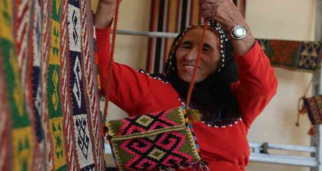 Tunceli’nin en önemli kültürel eseri ‘cacim’, 76 yaşındaki Zerican ninenin elinde hayat buluyor