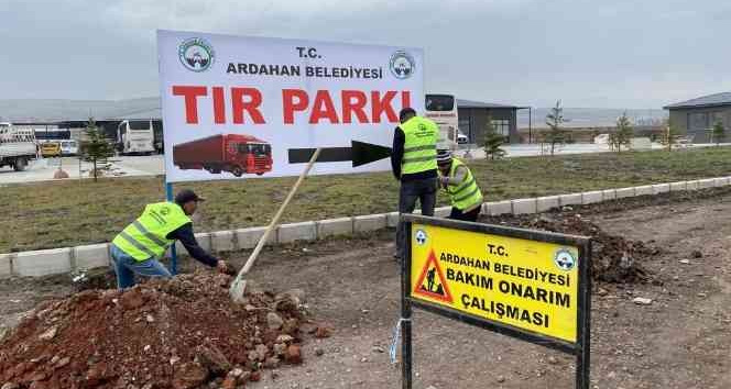 Belediye ekiplerinden otogar ve etrafında çevre düzenleme çalışmaları