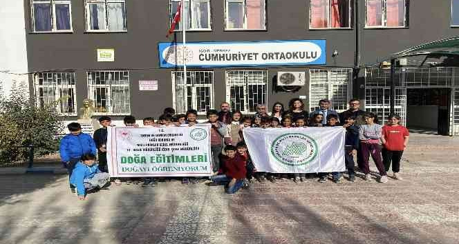 Iğdır’da öğrencilere biyoçeşitlilik, biyokaçakçılık eğitimi verildi