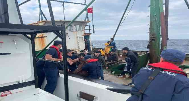 Çanakkale’de 181 düzensiz göçmen kurtarıldı