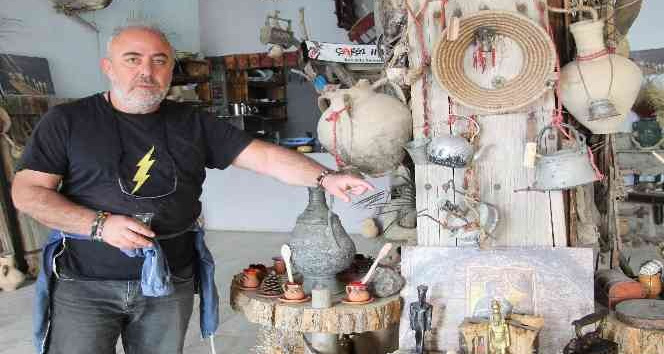 Hasankeyfli turizmci yüzlerce yıllık eşyaları toplayıp küçük bir müzeye dönüştürdü
