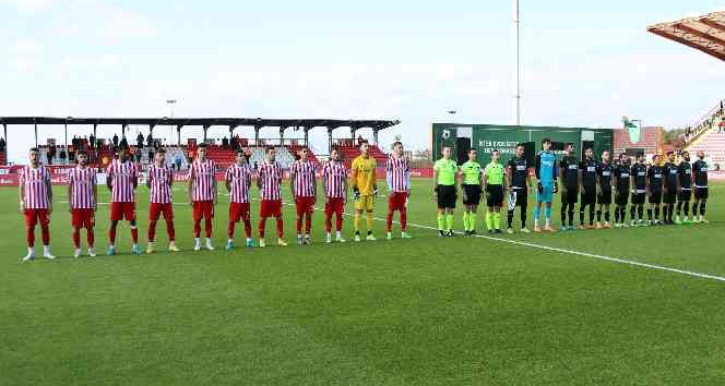 Ziraat Türkiye Kupası: Ümraniyespor: 4 - Efeler 09 Spor Futbol Kulübü: 0