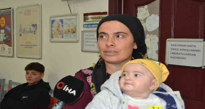 Gönüllü hekimler mesai sonrası poliklinik hizmetine devam ediyor
