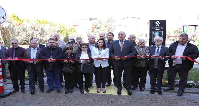 Efeler’de İlhami Ortekin Parkı açıldı