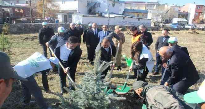 Çıldır’da fidan dikimi gerçekleştirildi