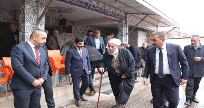 Siirt Valisi Hacıbektaşoğlu, Veysel Karani beldesinde incelemelerde bulundu