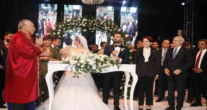 Kemal Kılıçdaroğlu ve Meral Akşener nikah şahidi oldu