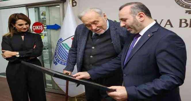 Yalova’da kültür sanat sezonu İlber Ortaylı ile açıldı