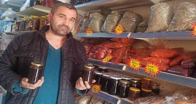 Soğuk havaların vazgeçilmezi ardıç pekmezi