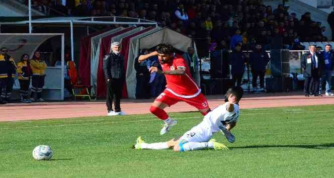 TFF 3. Lig: Karaman FK:1 - Kuşadasıspor:1