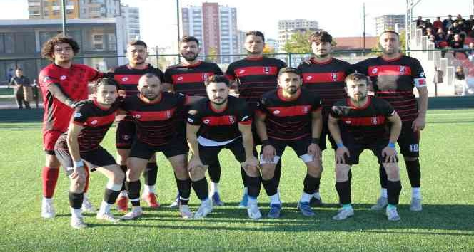 Kayseri Süper Amatör Küme: Özvatan Gençlikspor: 5 - Esentepespor:3