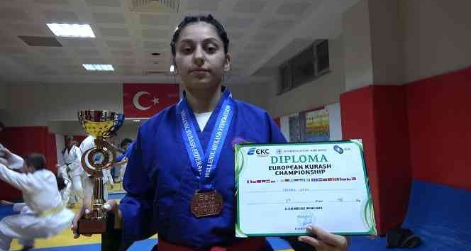 Erkeklerle antrenman Avrupa’da şampiyonluk getirdi