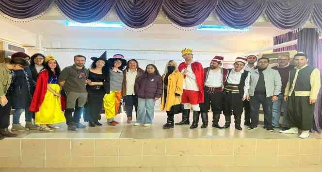 Kasaba ve köylerde ki çocuklar tiyatro ile buluşmaya devam ediyor