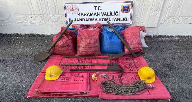 Maden ocağından kaçak kömür çıkaran şüpheliler fotokapana yakalandı