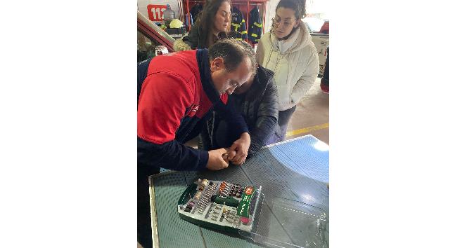 17 yıldır taktığı evlilik yüzüğü, itfaiye operasyonu ile çıkarıldı