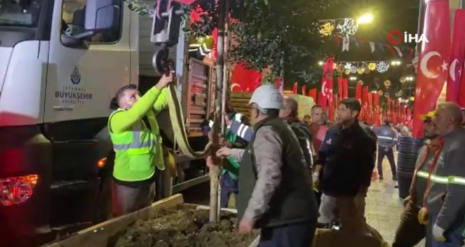 Bombalı saldırı sonrası beton saksılar İstiklal Caddesinden kaldırılıyor