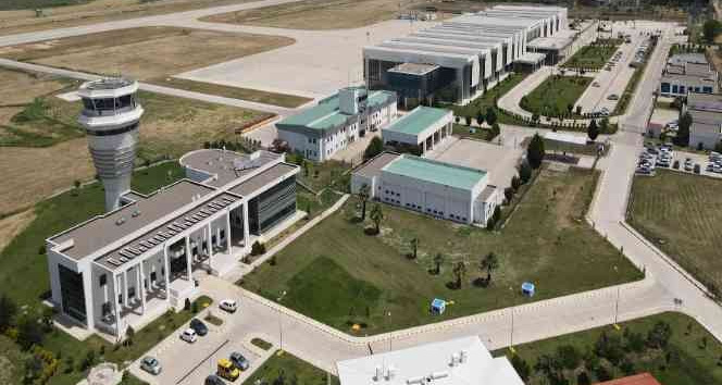 Koca Seyit Havalimanı 10 ayda 206 bin yolcuya hizmet verdi