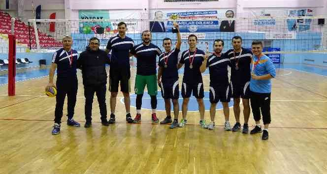 Yozgat’ta kurumlar arası voleybol turnuvası tamamlandı