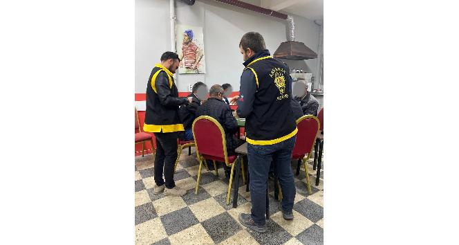 Aksaray’da kumar oynatan 3 kahvehane kapatıldı