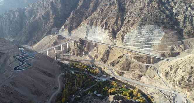 Dünyanın en yüksek beşinci barajı olan Yusufeli Barajı için geri sayım