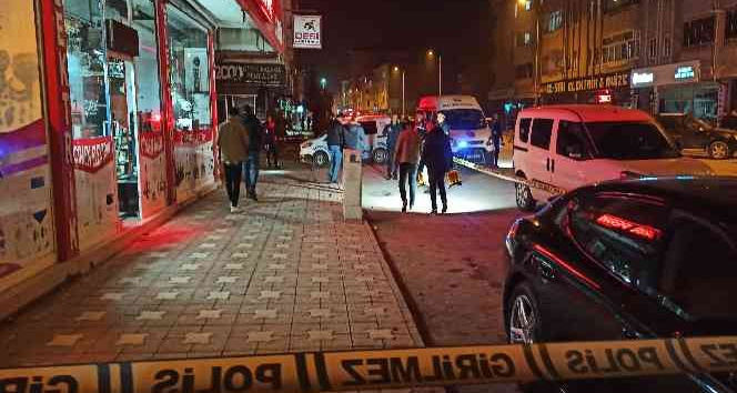 Silahların konuştuğu kavgada 1 kişi öldü, 2 kişi yaralandı