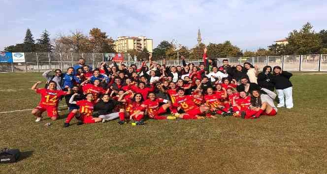 Kadınlar Futbol 1. Lig: Yukatel Kayseri Kadın FK: 2- Giresun Sanayispor: 0