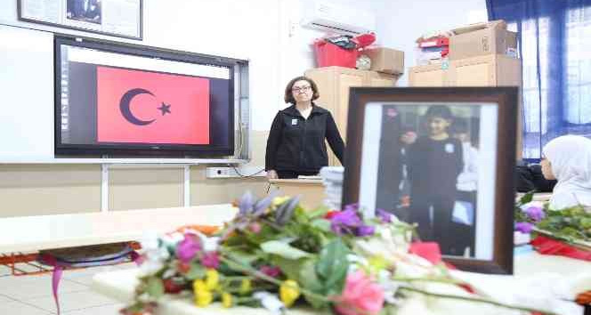 Terör kurbanı Ecrin’in adı okuduğu okula verildi