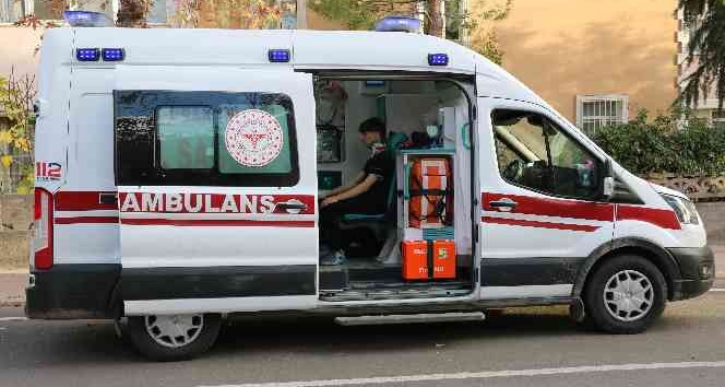 Edirne’de iki araç çarpıştı: 3 yaralı