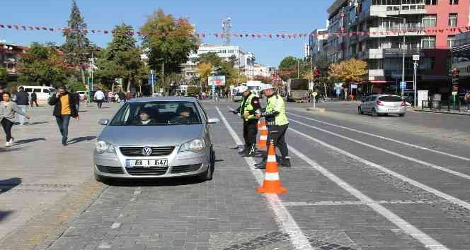 Uşak’ta bin 113 sürücüye para cezası kesildi