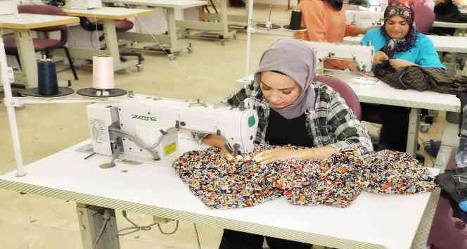 Bu atölyede kadınlar iş hayatına atılıyor