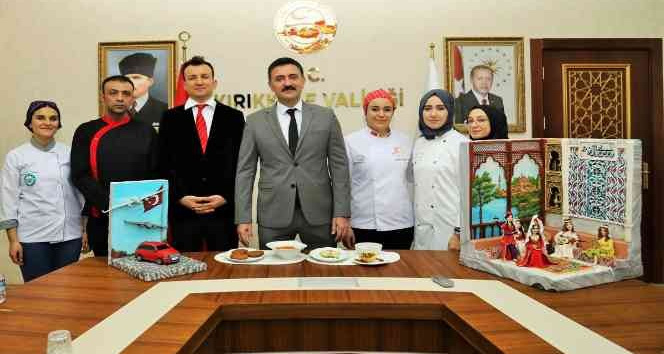 Dünya Aşçılar Şampiyonası’na özel hazırlandı, pastadan TOGG, İHA ve SİHA yaptılar