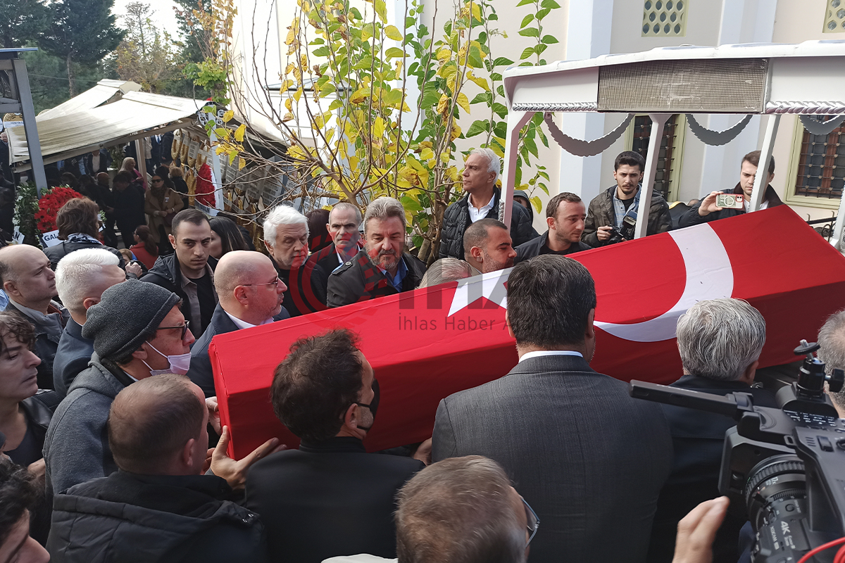 Hıncal Uluç son yolculuğuna uğurlandı