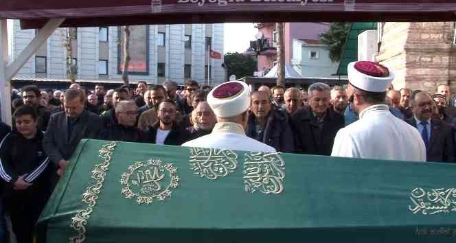 Trafik kazasında hayatını kaybeden tiyatro oyuncusu Burak Topçu son yolculuğuna uğurlandı