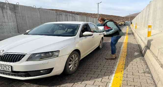 Bingöl’de jandarma 2 bin 670 vatandaşa KADES’i tanıttı