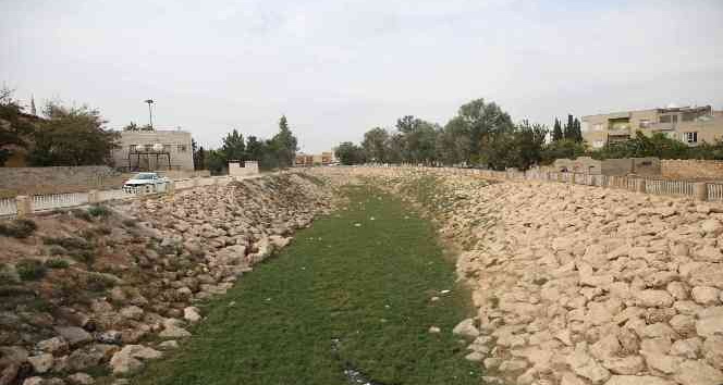 Kızıltepe Zergan Deresinde ıslah çalışmaları sürüyor