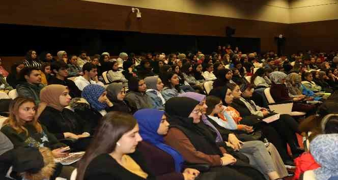 Doç. Dr. Zehra Çalışkan: “Şiddete uğrayan her 10 kadından 1’i hakkını arıyor”