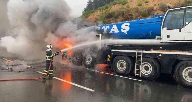 Korudağ rampasında vinç yangını