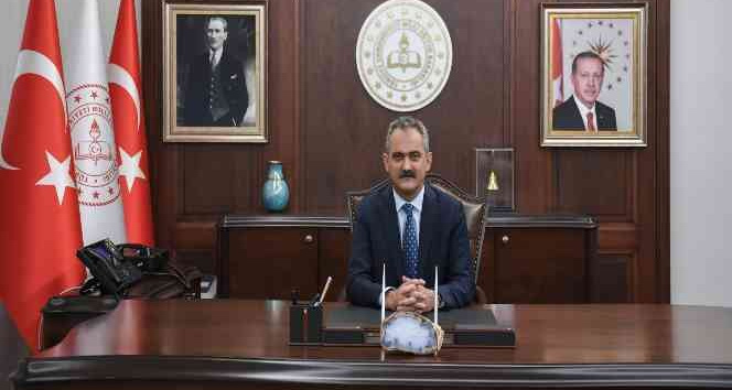 Milli Eğitim Bakanı Özer’den Öğretmenler Günü mesajı
