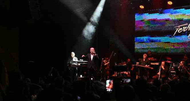 Balıkesir’de Ferhat Göçer rüzgarı esti