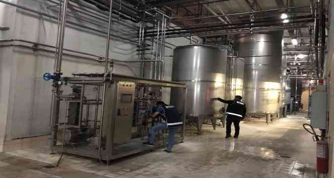 Antalya’da kaçak alkol ve elektronik sigara operasyonu: 112 bin 200 litre alkol ele geçirildi