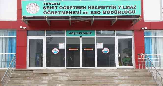 Şehit öğretmenin ismi öğretmenevine verildi